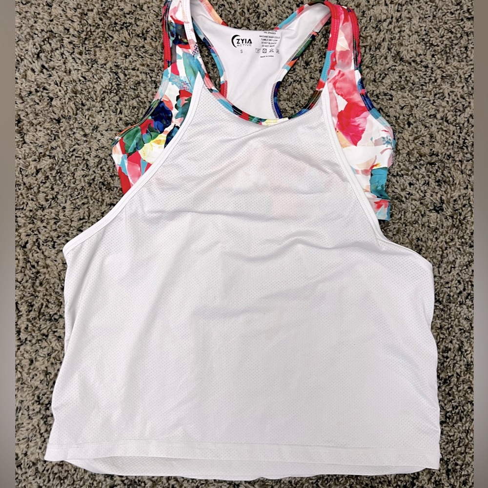 Zyia tank top